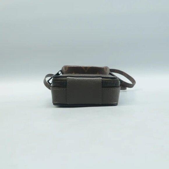 Authentic Louis Vuitton Phone Box Monogram Canvas Shoulder Bag 1258-092124 - Picture 5 of 12